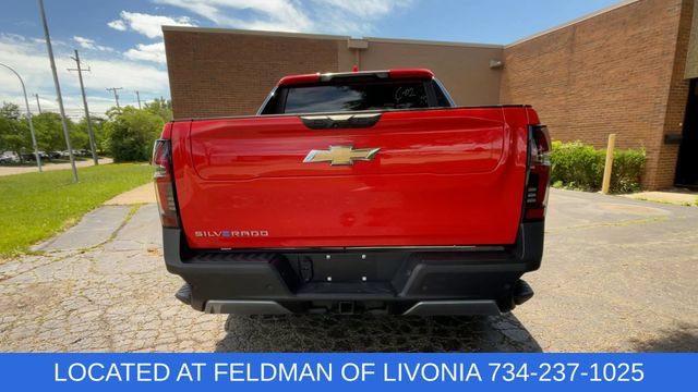 Used 2025 Chevrolet Silverado EV LT AWD/4WD image 7