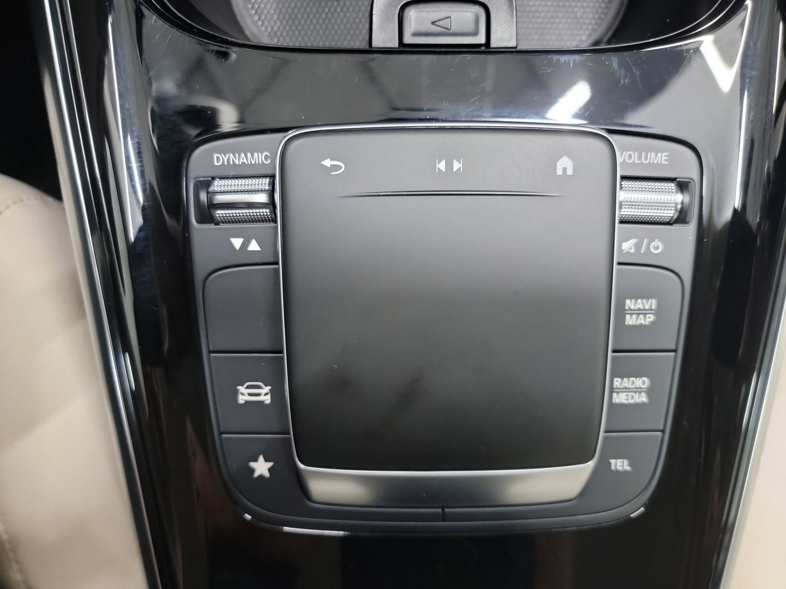 Used 2021 Mercedes-Benz GLA 250 4MATIC image 33