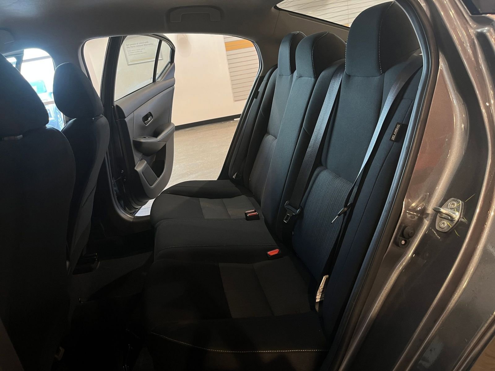 Used 2025 Nissan Sentra SV image 38