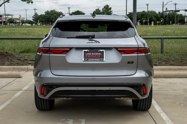 Used 2026 Jaguar F-PACE R-Dynamic S AWD/4WD image 11