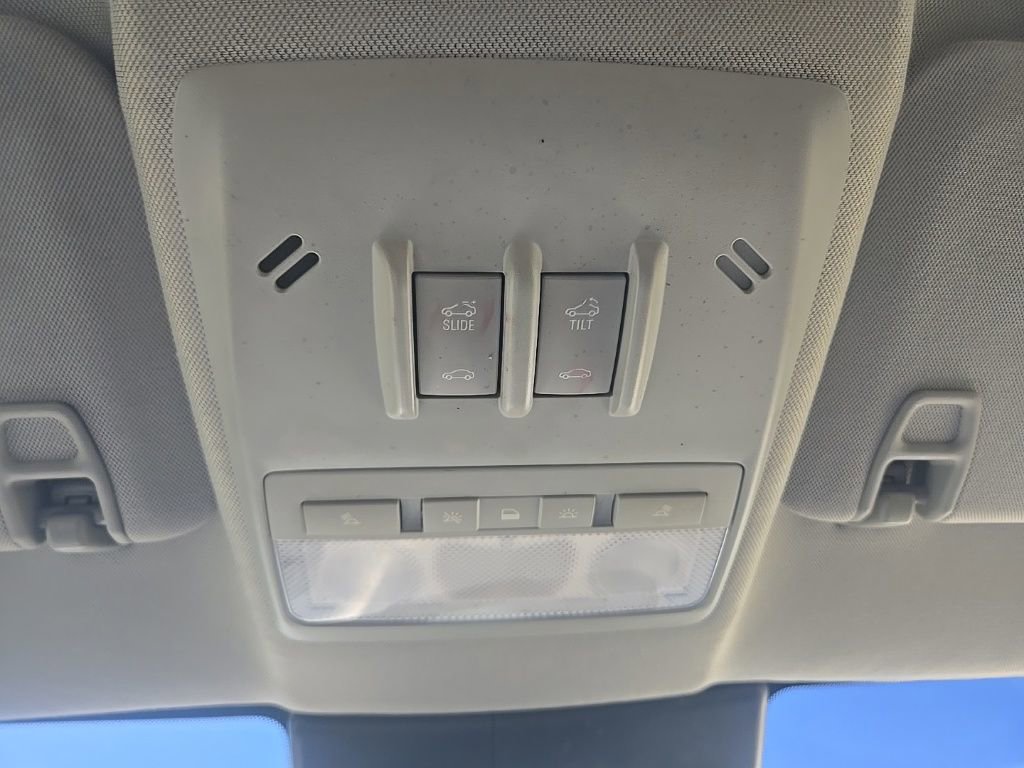 Used 2018 Chevrolet Trax Premier w/ Midnight Edition FWD image 20