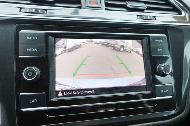 Used 2018 Volkswagen Tiguan S image 18