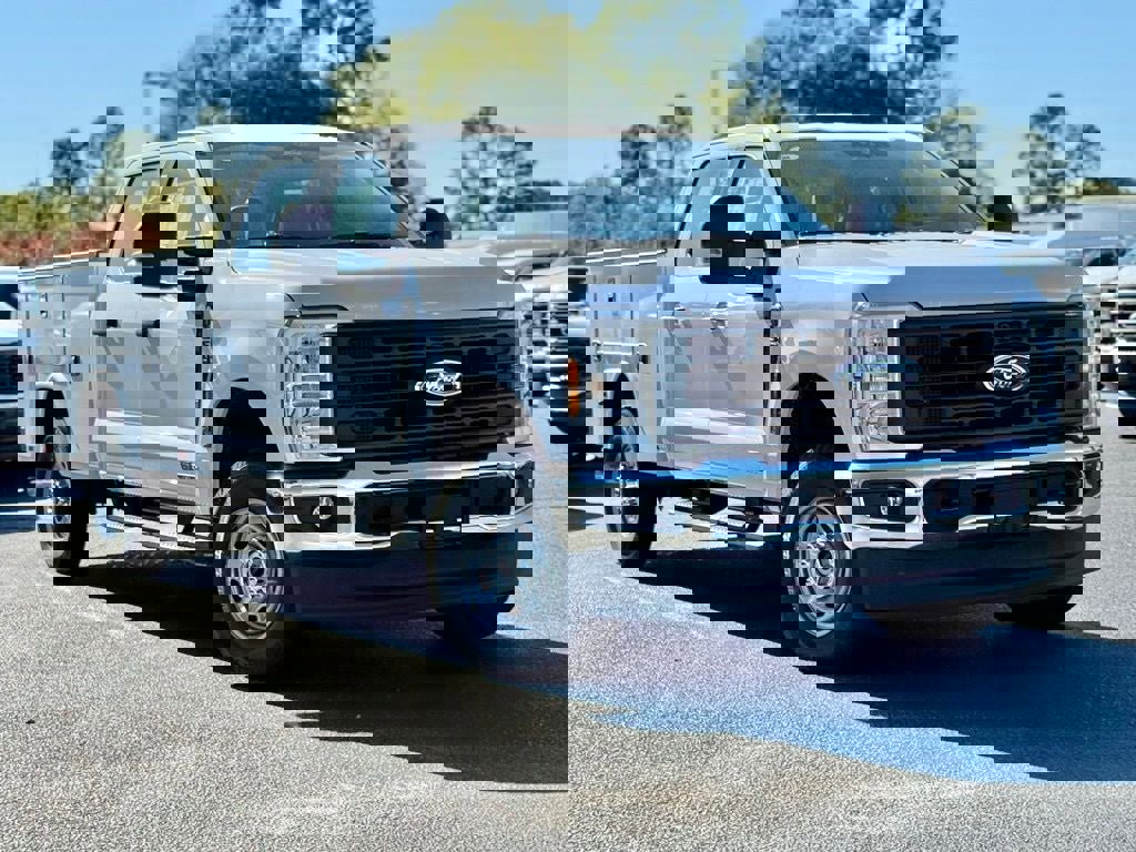 New 2026 Ford F250 XL w/ XL Chrome Package image 2