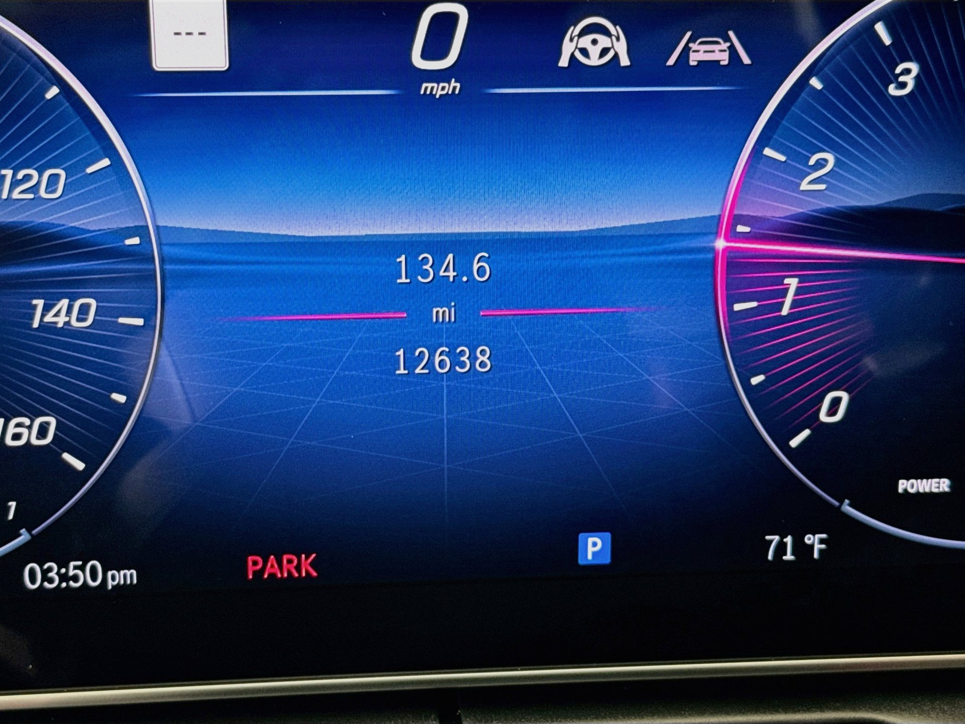 Used 2024 Mercedes-Benz CLE 300 4MATIC Coupe image 13