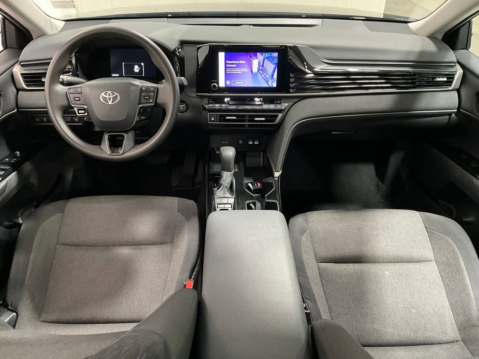 Used 2025 Toyota Camry LE image 15