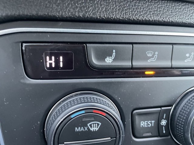 Used 2019 Volkswagen Atlas SE w/ Towing Package image 26