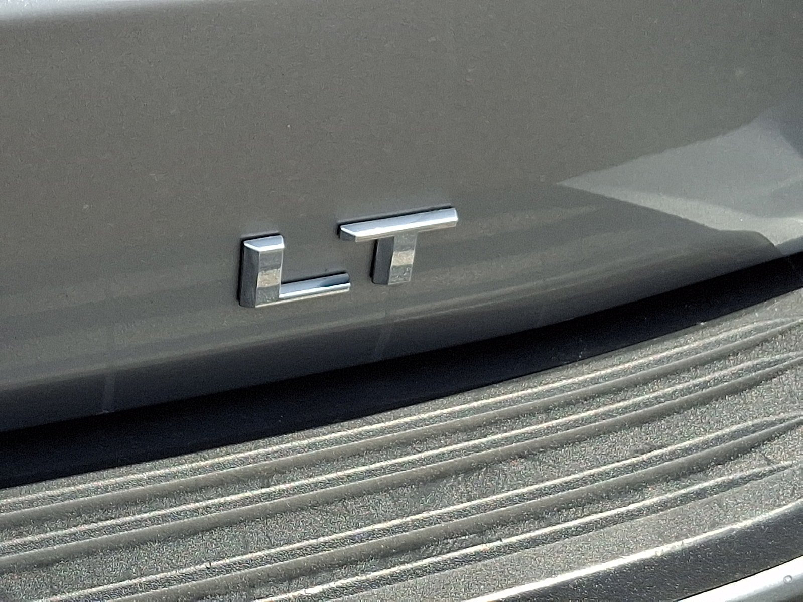 Used 2024 Chevrolet Tahoe LT AWD/4WD image 34