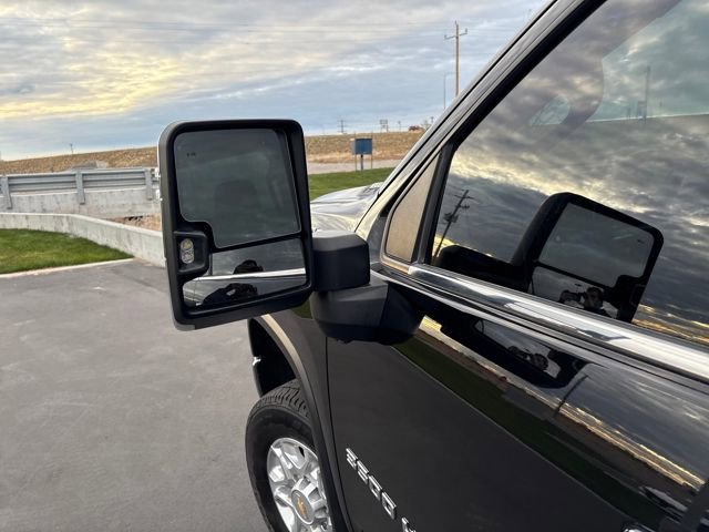 Certified 2022 Chevrolet Silverado 3500 LTZ w/ LTZ Plus Package image 28