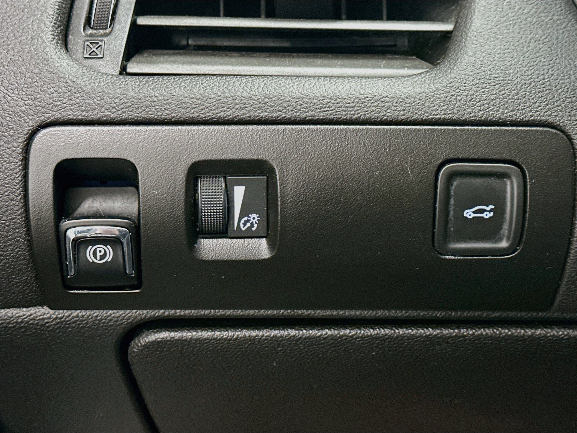 Used 2014 Chevrolet Impala LS FWD image 17