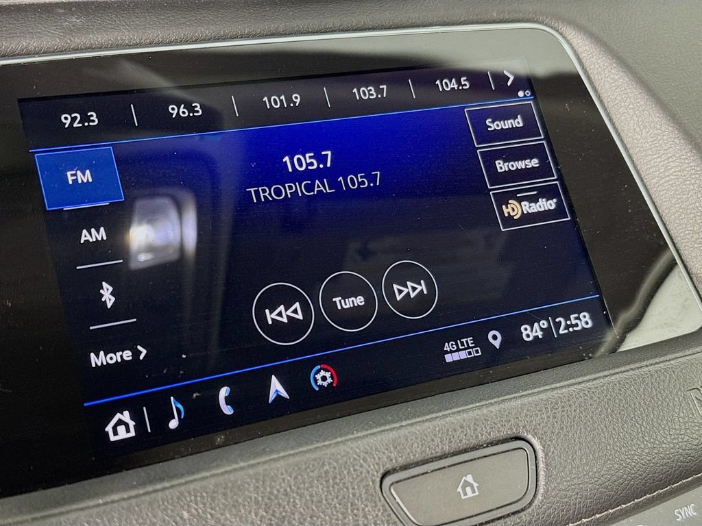 Used 2019 Cadillac XT4 Luxury w/ Cold Weather Package FWD image 15