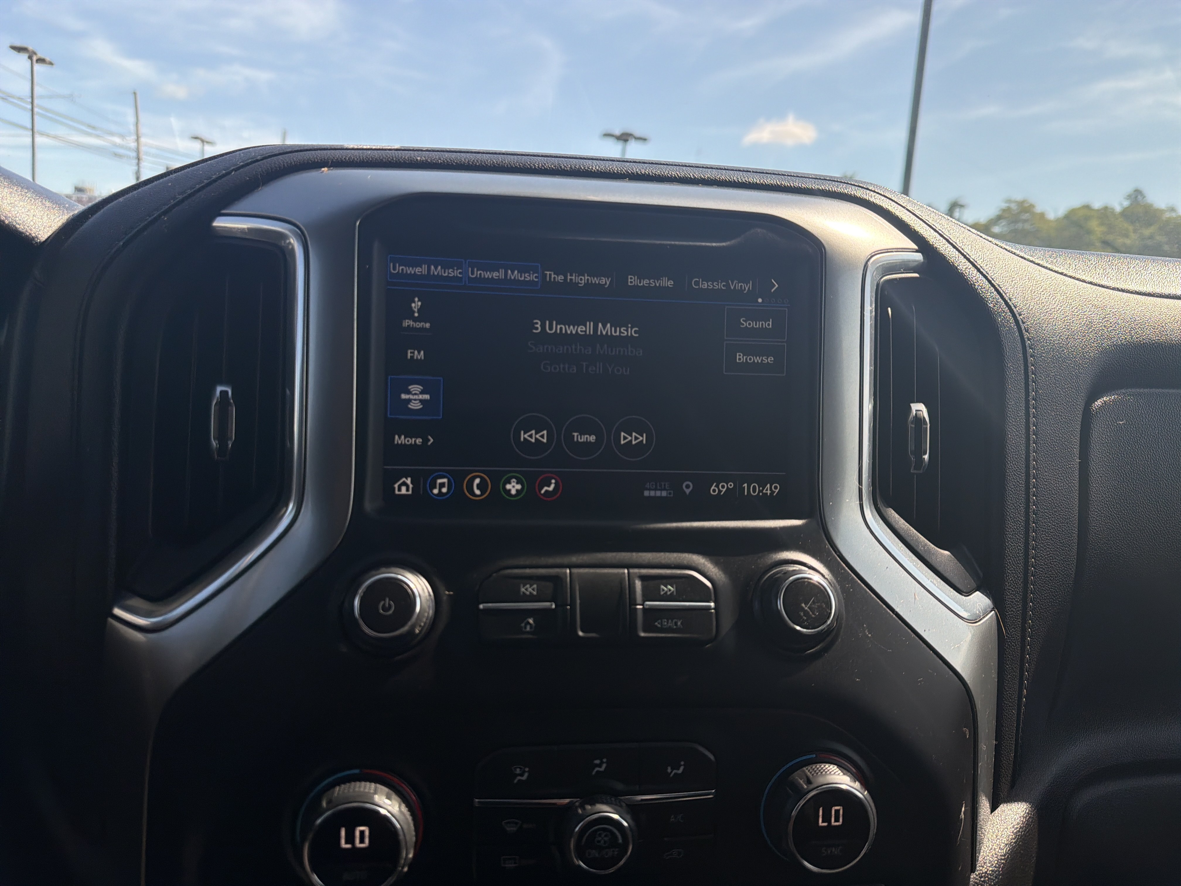 Used 2019 Chevrolet Silverado 1500 LT w/ All-Star Edition AWD/4WD image 27