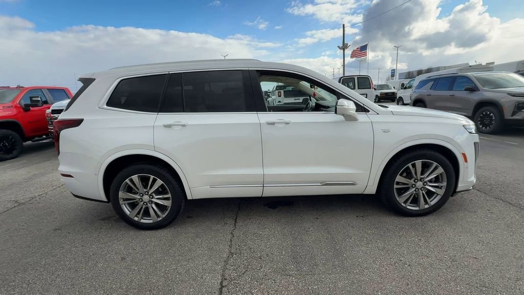 Used 2023 Cadillac XT6 Premium Luxury w/ Technology Package image 9