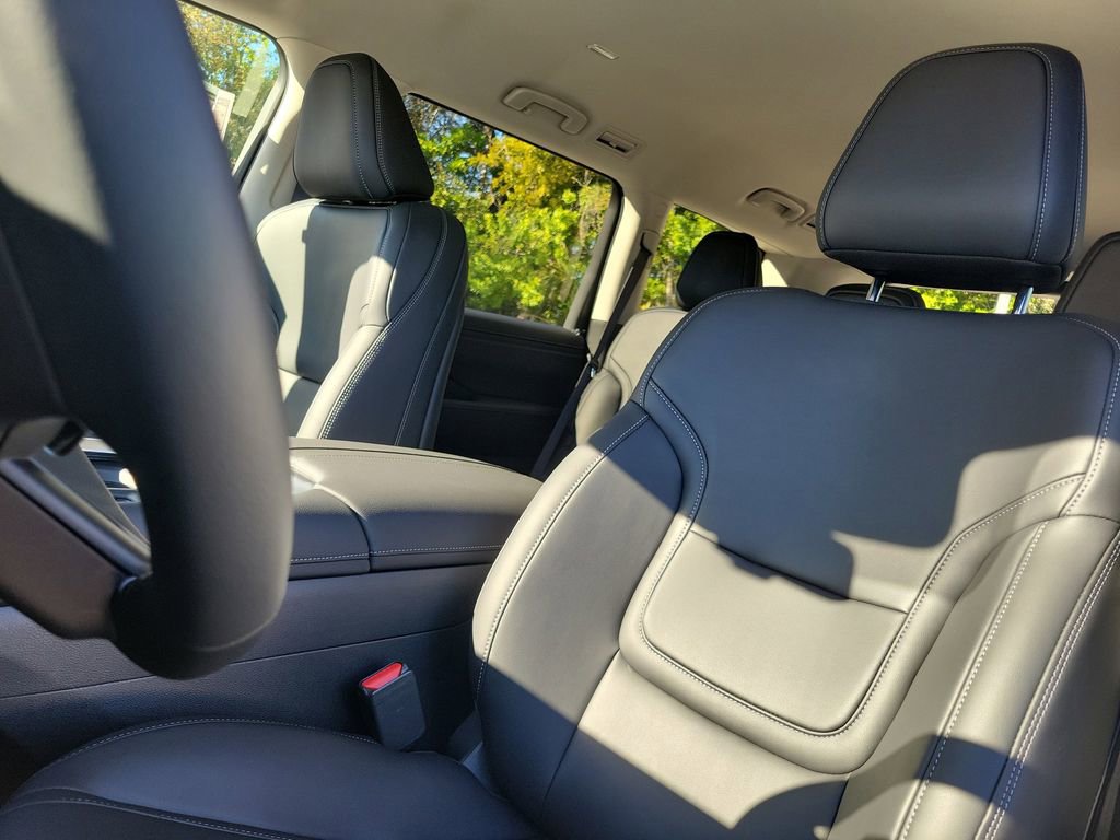 New 2026 Nissan Armada SV image 24