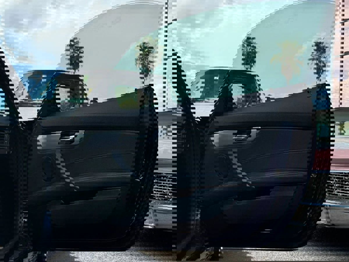 Used 2014 BMW Z4 sDrive35i RWD image 51