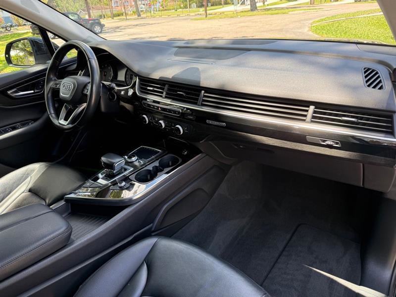 Used 2018 Audi Q7 3.0T Premium Plus w/ Premium Plus Package AWD/4WD image 21