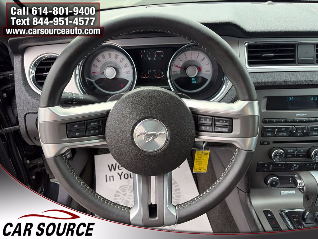 Used 2012 Ford Mustang GT Premium w/ HID Headlamps & Security Pkg RWD image 10