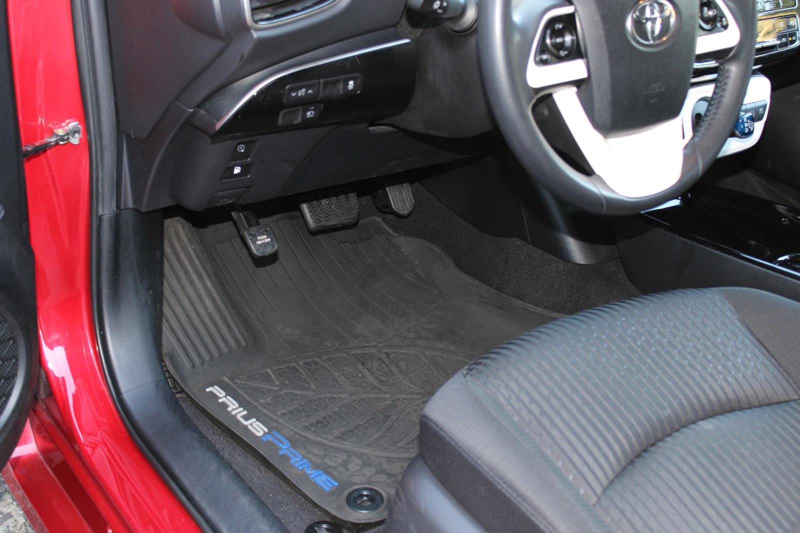 Used 2018 Toyota Prius Prime Plus image 41