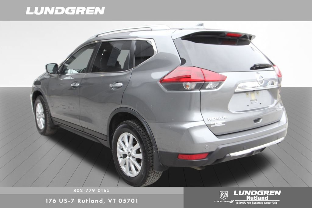 Used 2020 Nissan Rogue SV image 42