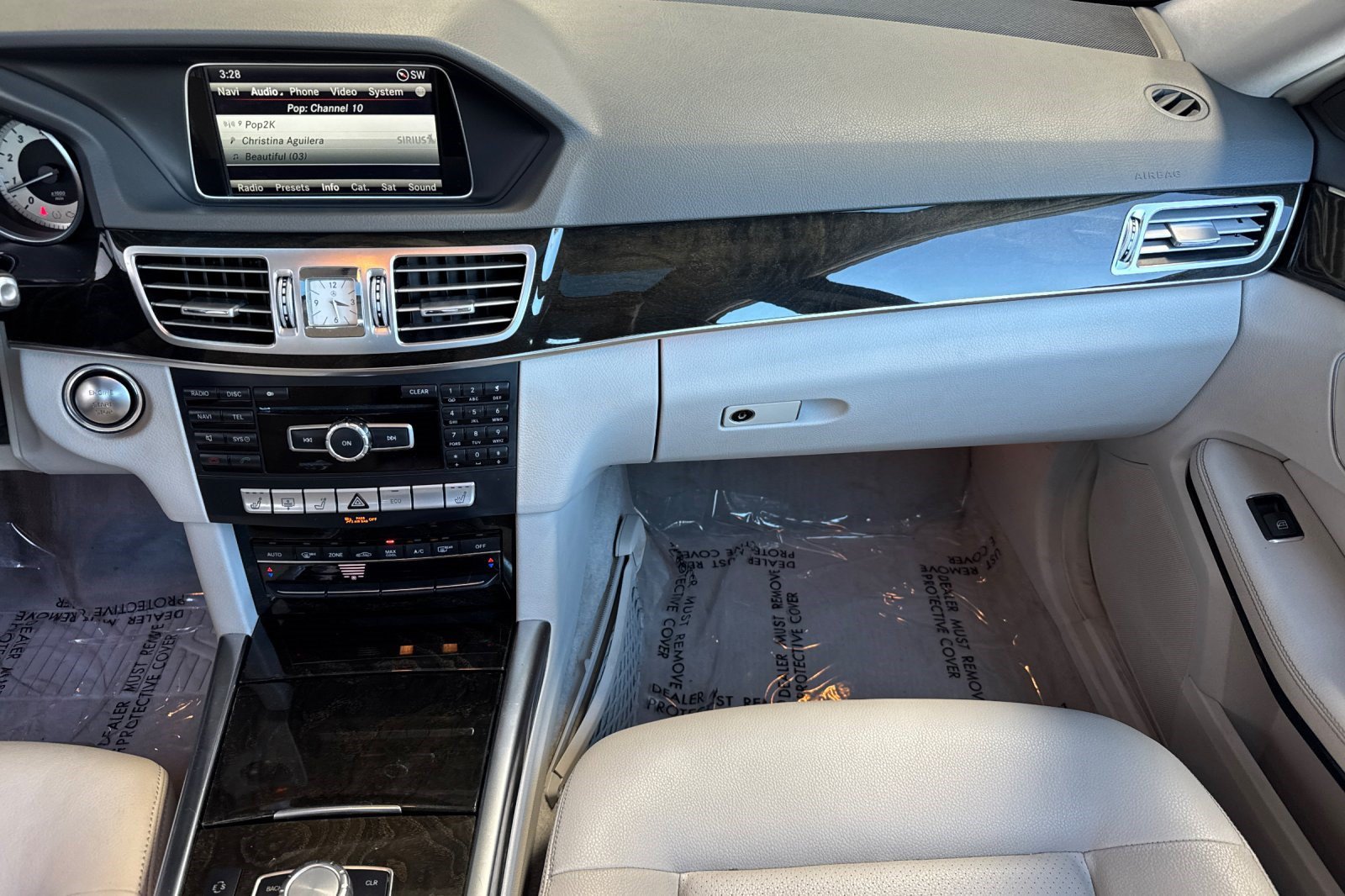Used 2014 Mercedes-Benz E 350 Sedan image 33