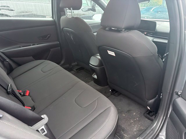 Certified 2025 Hyundai Elantra SEL FWD image 12