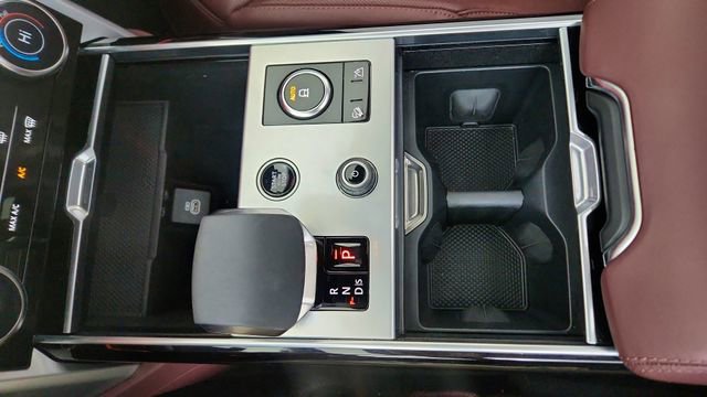 Used 2023 Land Rover Range Rover SE image 50