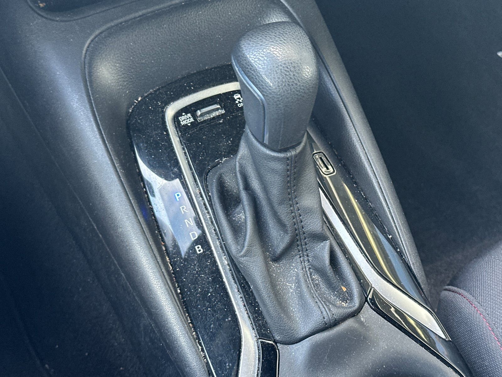 Used 2025 Toyota Corolla SE image 19