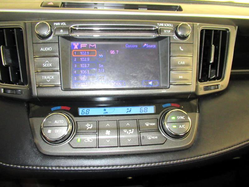 Used 2013 Toyota RAV4 XLE image 18