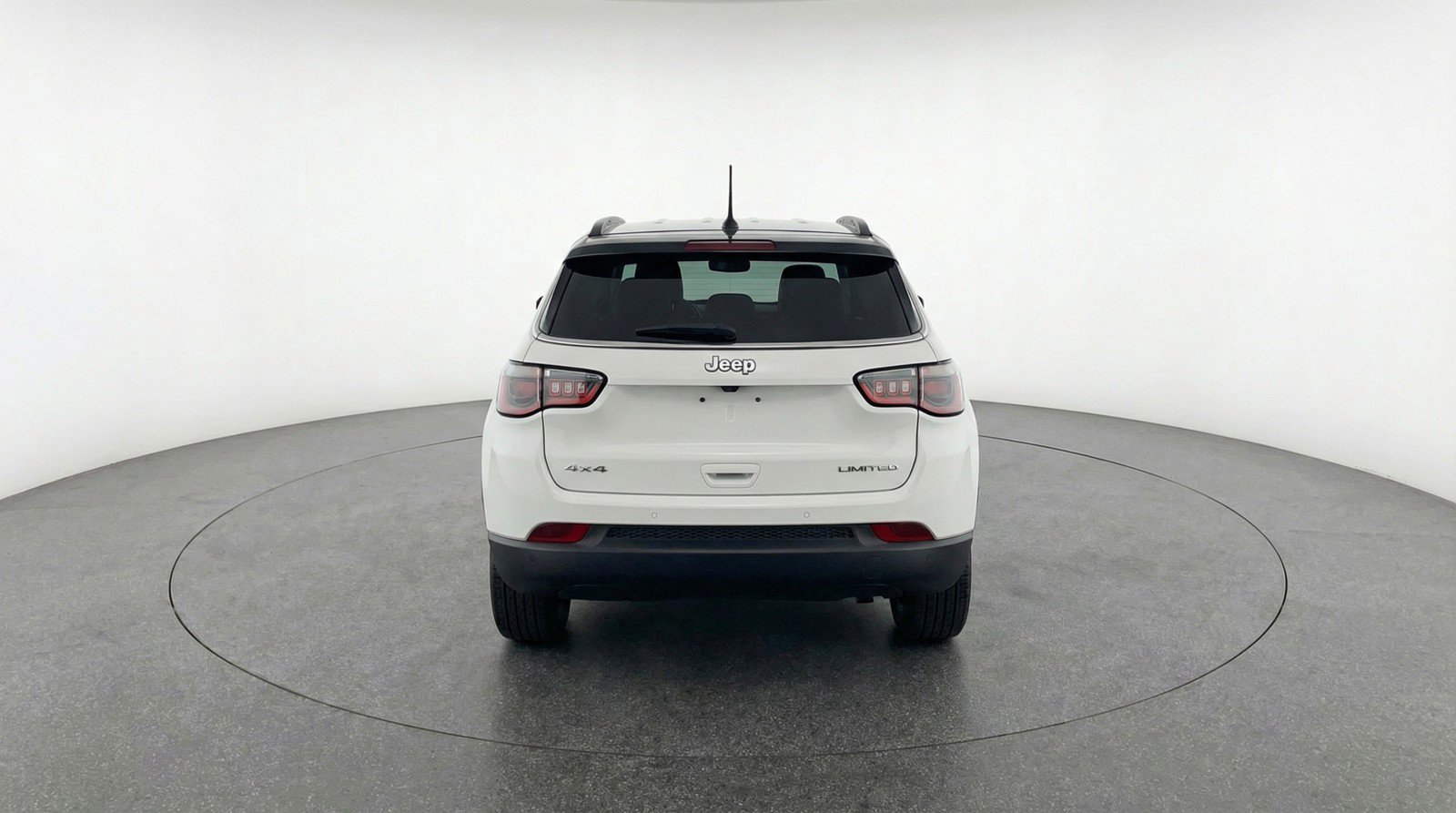 Used 2025 Jeep Compass Limited AWD/4WD image 7