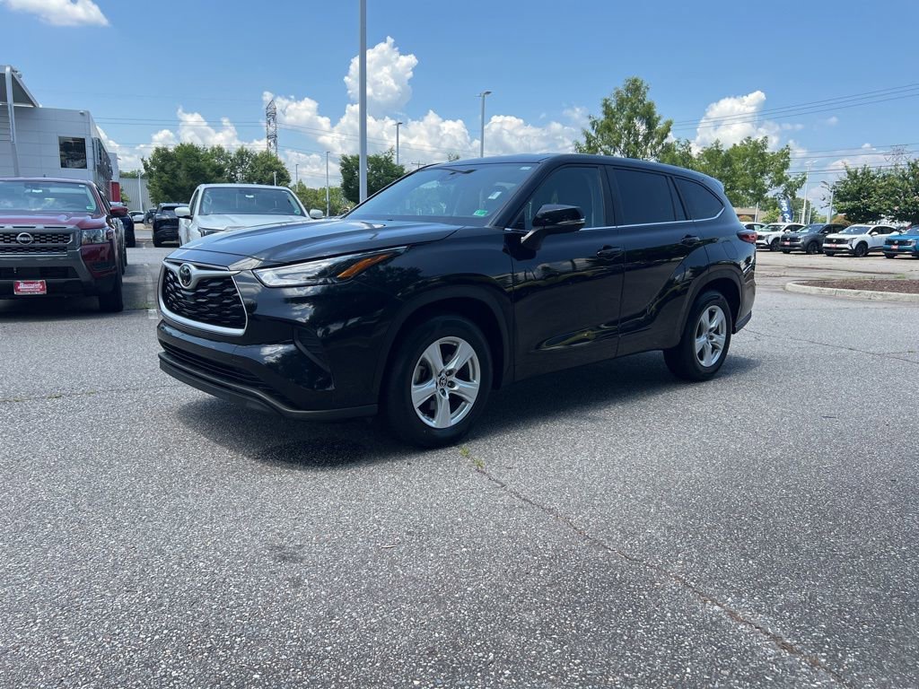Used 2023 Toyota Highlander L