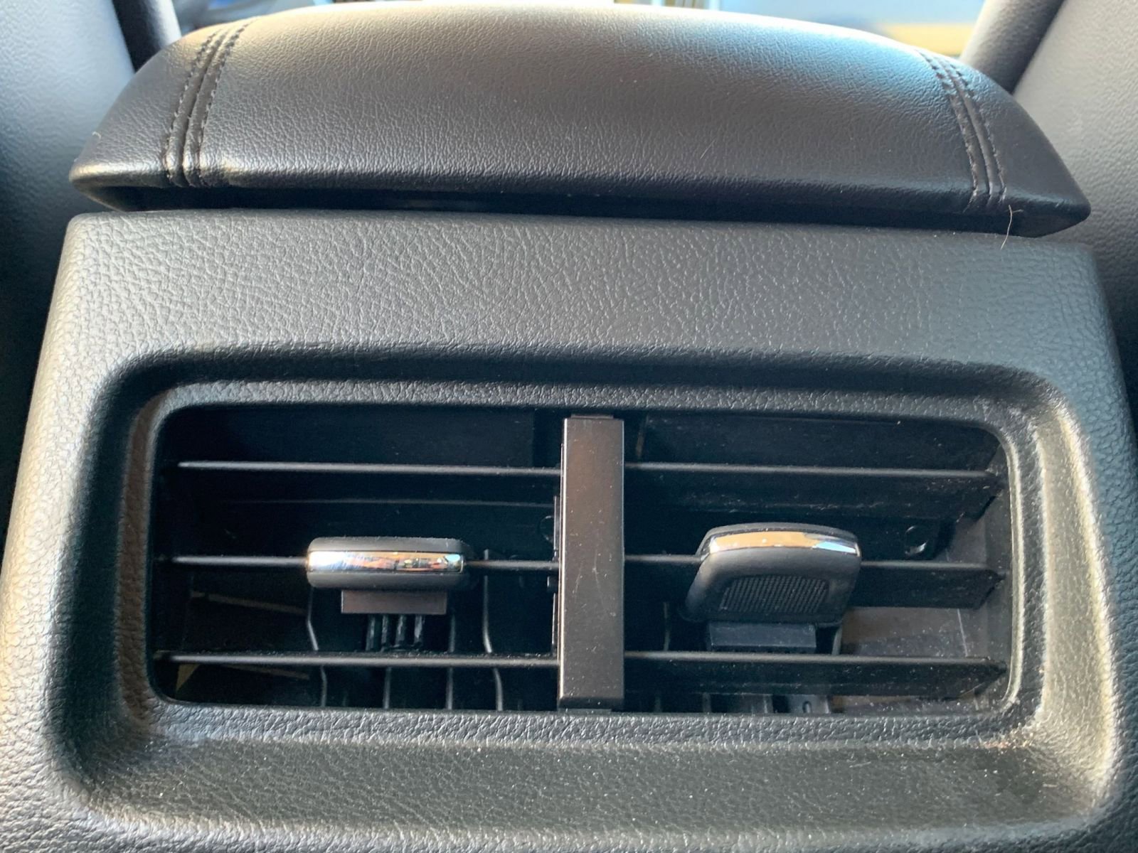 Used 2024 Ford Edge SEL image 24