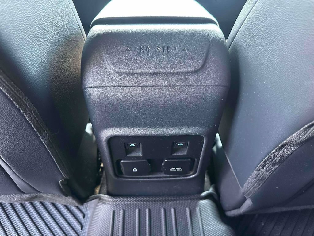 Used 2023 Ford Bronco Wildtrak AWD/4WD image 12