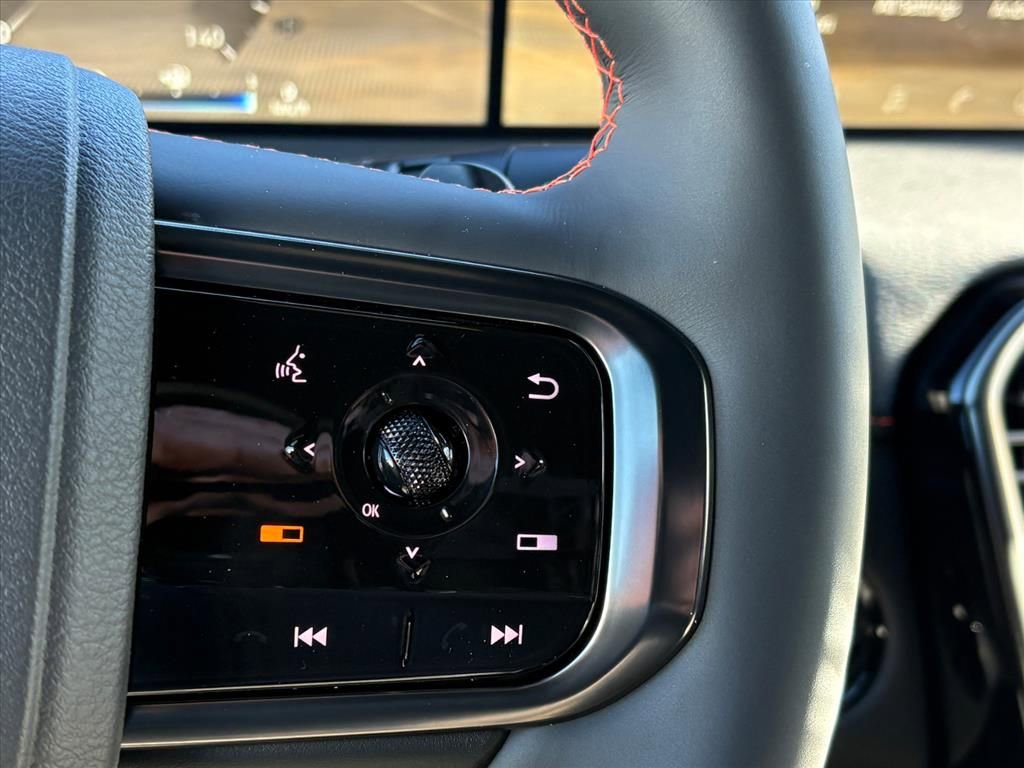 New 2026 Nissan Armada PRO-4X w/ Captain's Chari Seat Package image 18