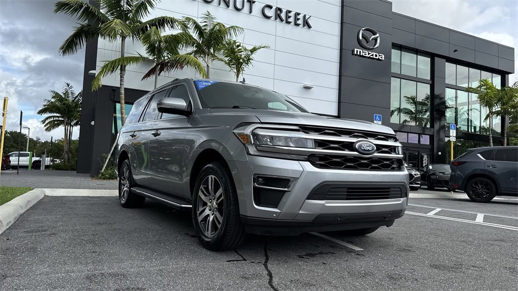 Used 2023 Ford Expedition Limited image 31