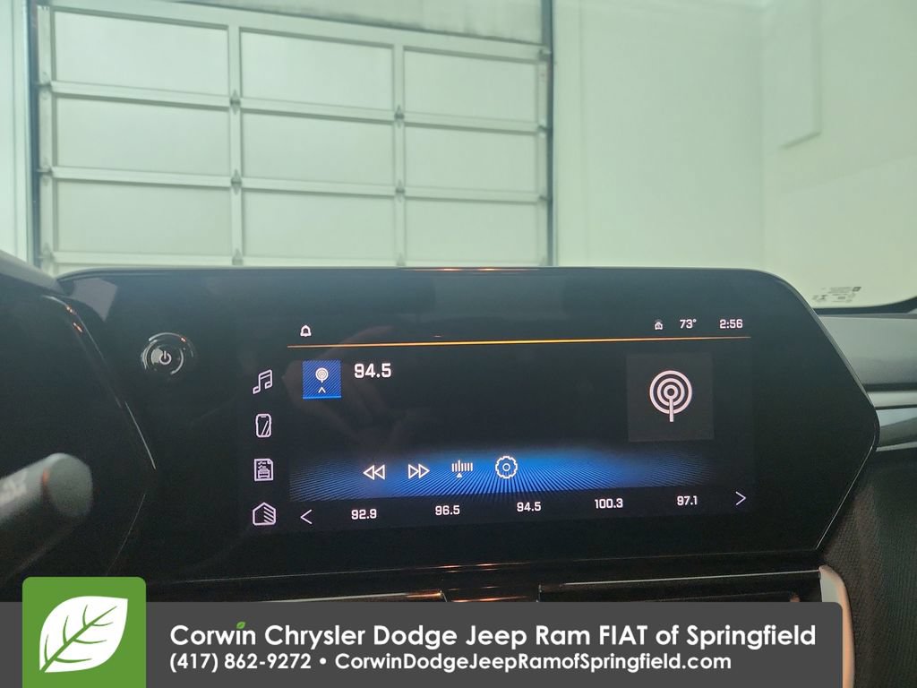 Used 2025 Chevrolet TrailBlazer LT AWD/4WD image 23
