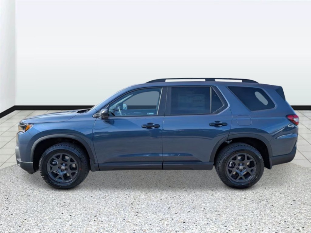 New 2026 Honda Pilot TrailSport image 6