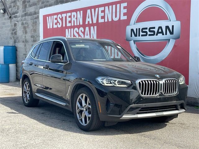 Used 2023 BMW X3 sDrive30i image 2