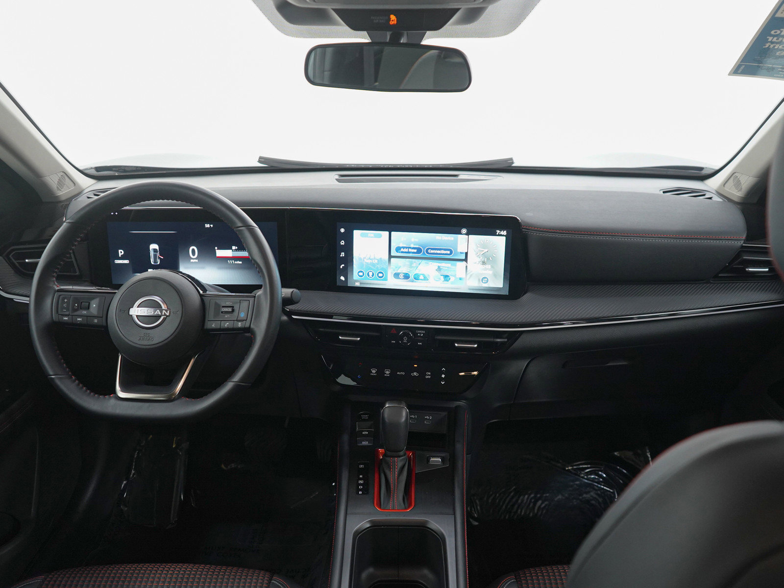 Used 2025 Nissan Kicks SR image 13