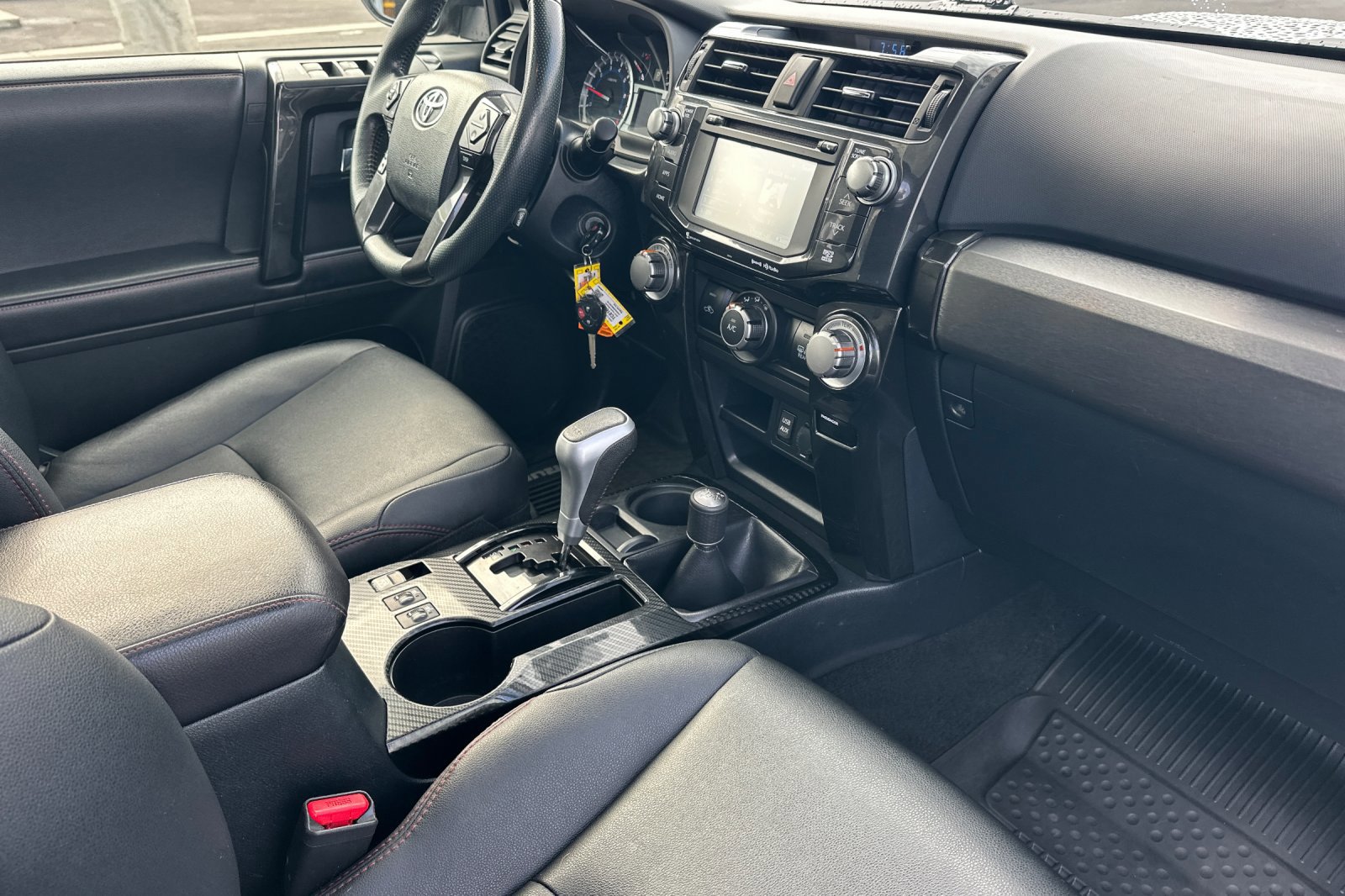 Used 2019 Toyota 4Runner TRD Off-Road Premium AWD/4WD image 16