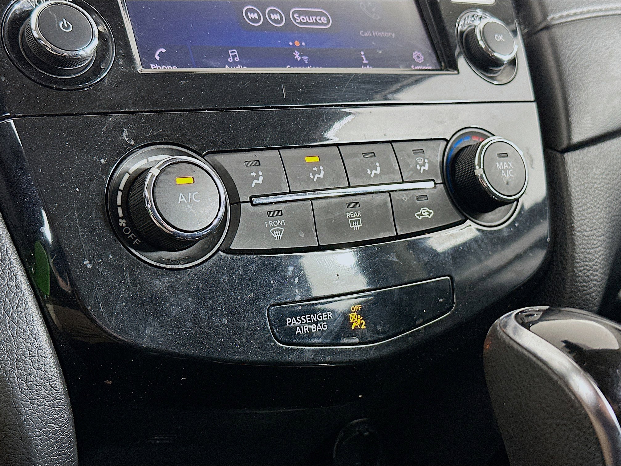 Used 2020 Nissan Rogue S FWD image 23