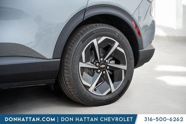 New 2026 Chevrolet Equinox EV LT image 36