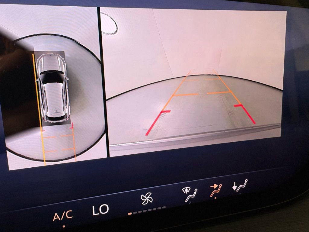 Used 2025 Buick Envision Preferred image 31