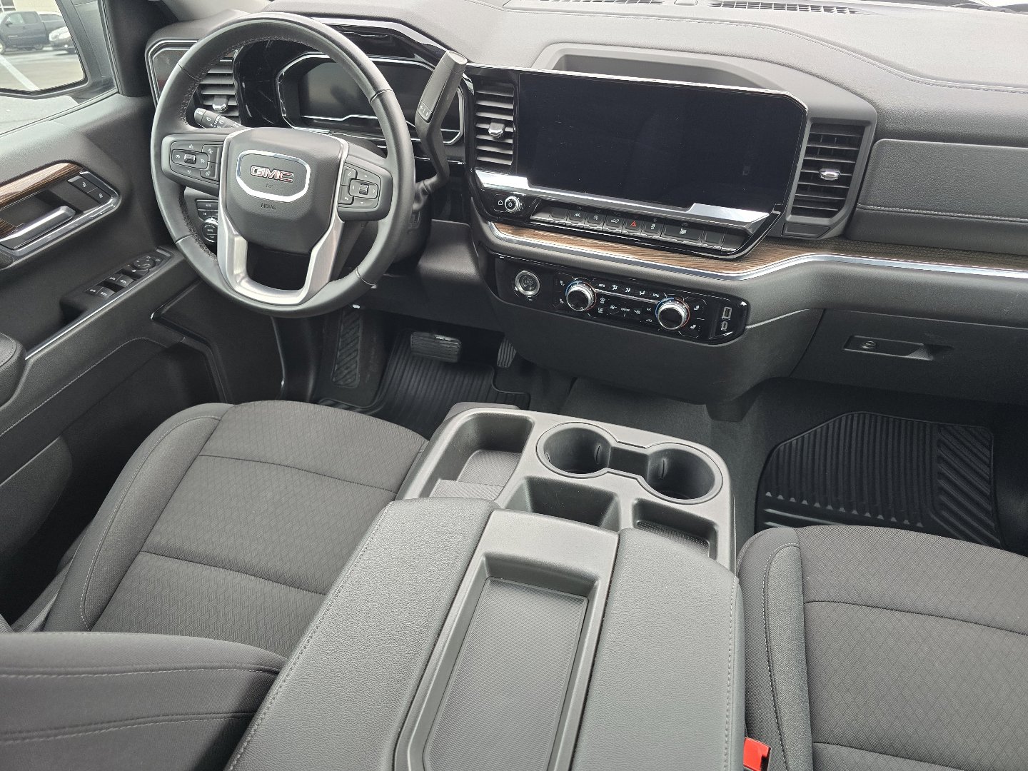 Used 2024 GMC Sierra 1500 Elevation image 29