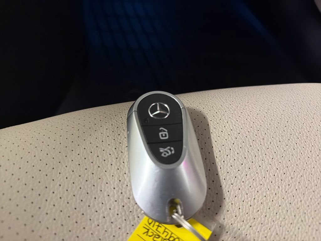 Used 2023 Mercedes-Benz C 300 4MATIC Sedan image 38