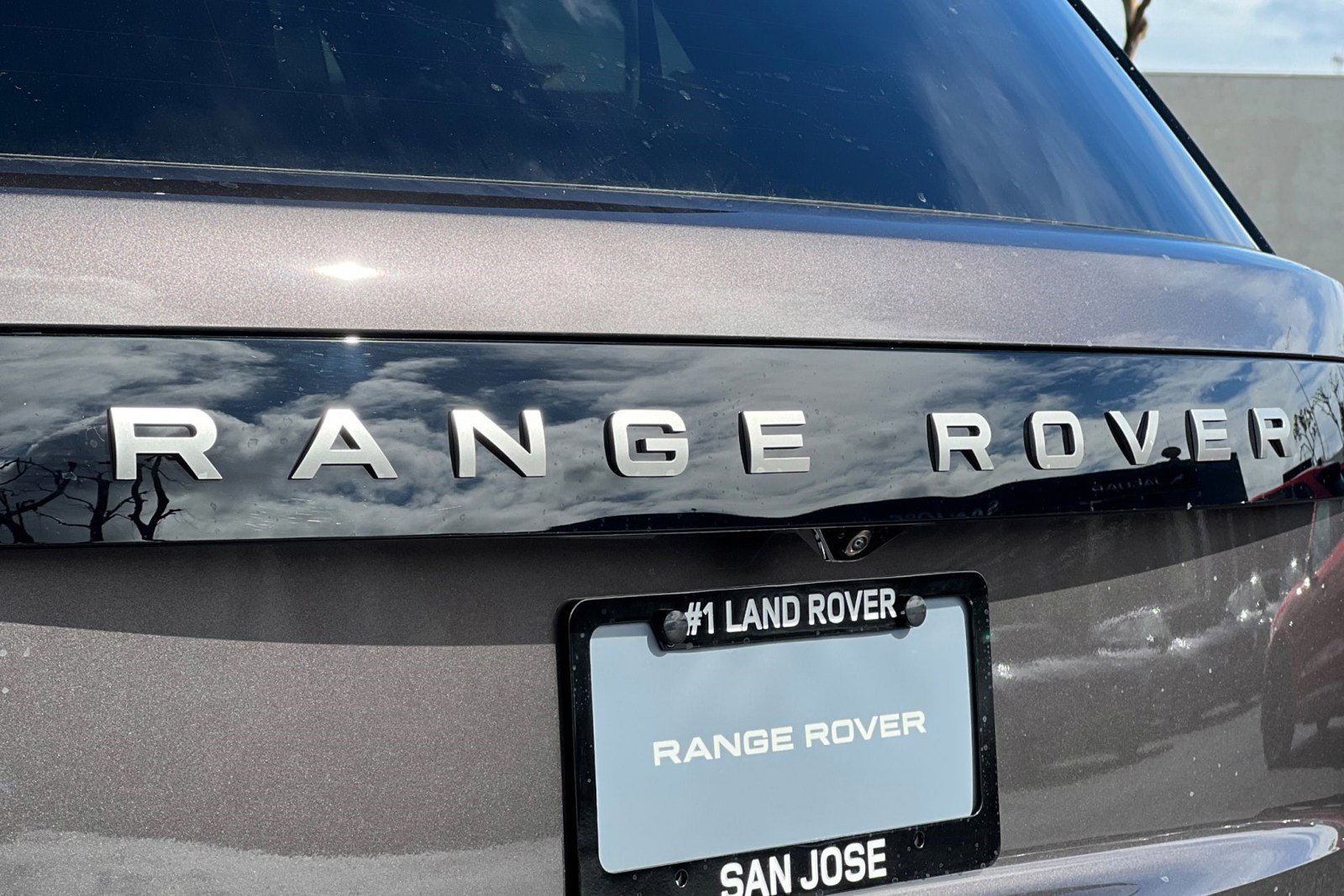 New 2026 Land Rover Range Rover Long Wheelbase SE image 14