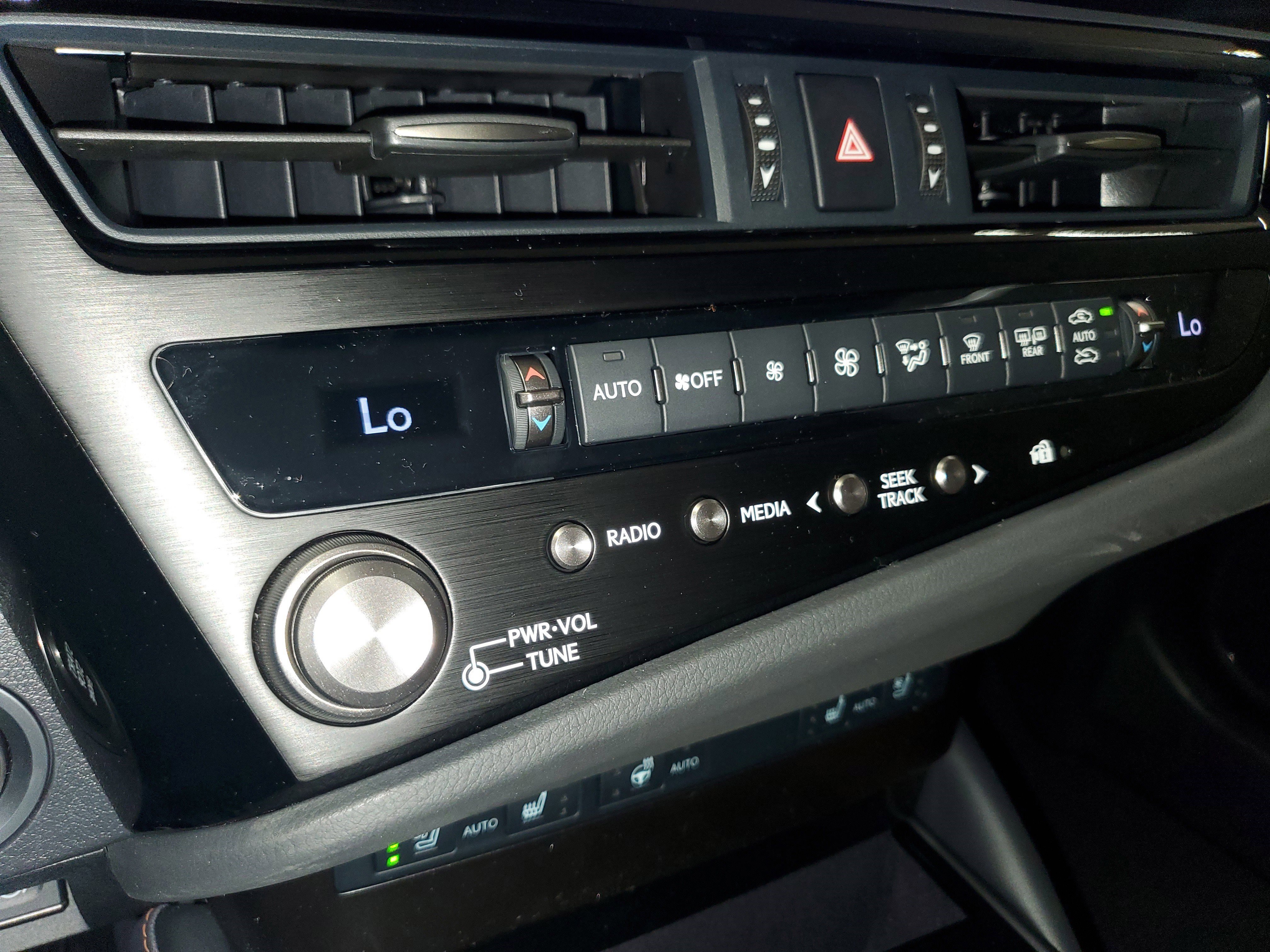 New 2025 Lexus ES 350 w/ Premium Package image 17