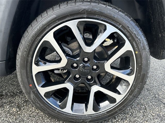 Used 2018 Jeep Compass Limited w/ Navigation Group image 11