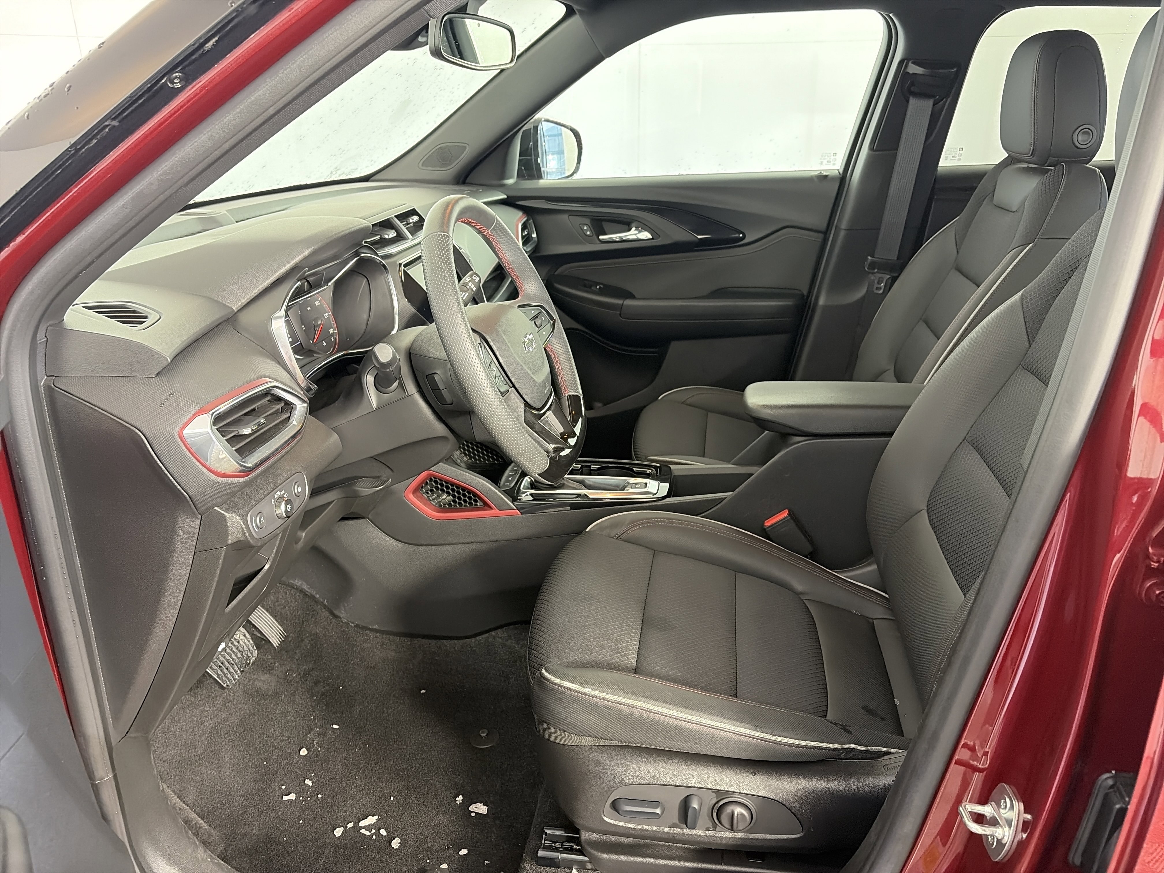 Certified 2023 Chevrolet TrailBlazer RS w/ Convenience Package image 6