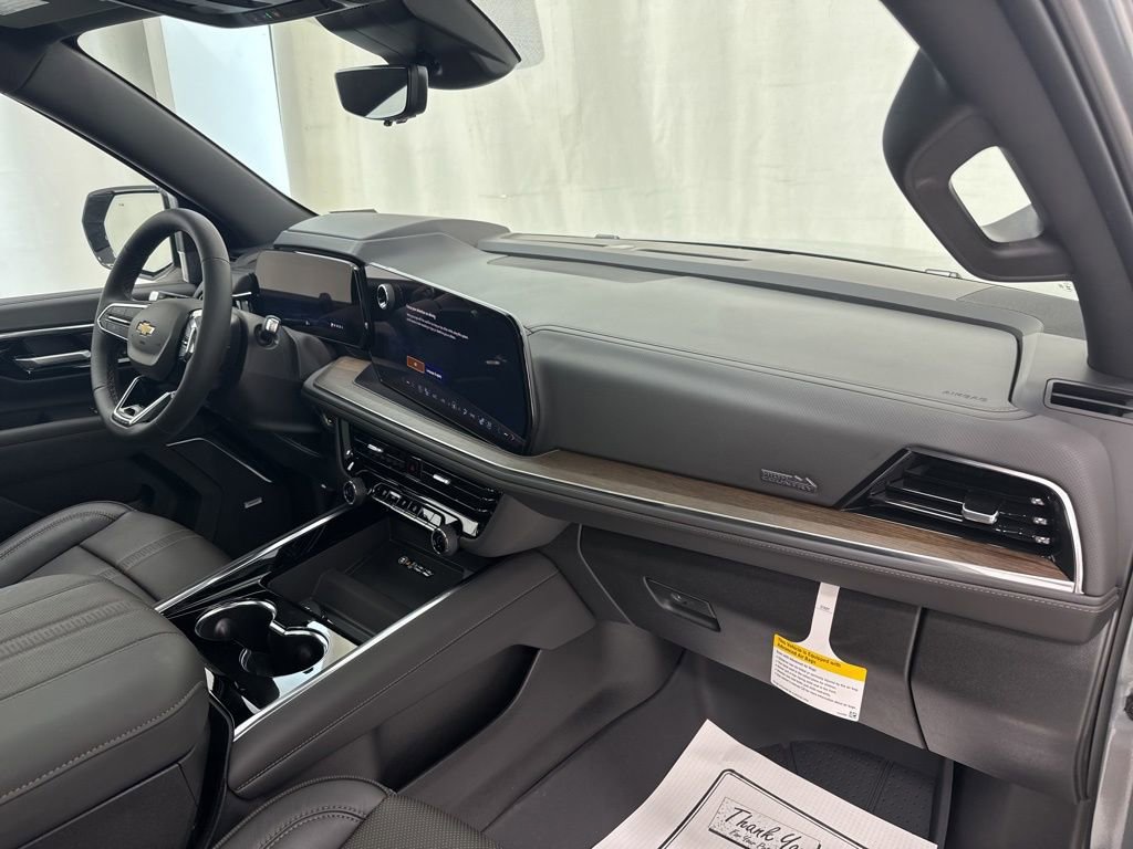 New 2025 Chevrolet Suburban High Country image 10