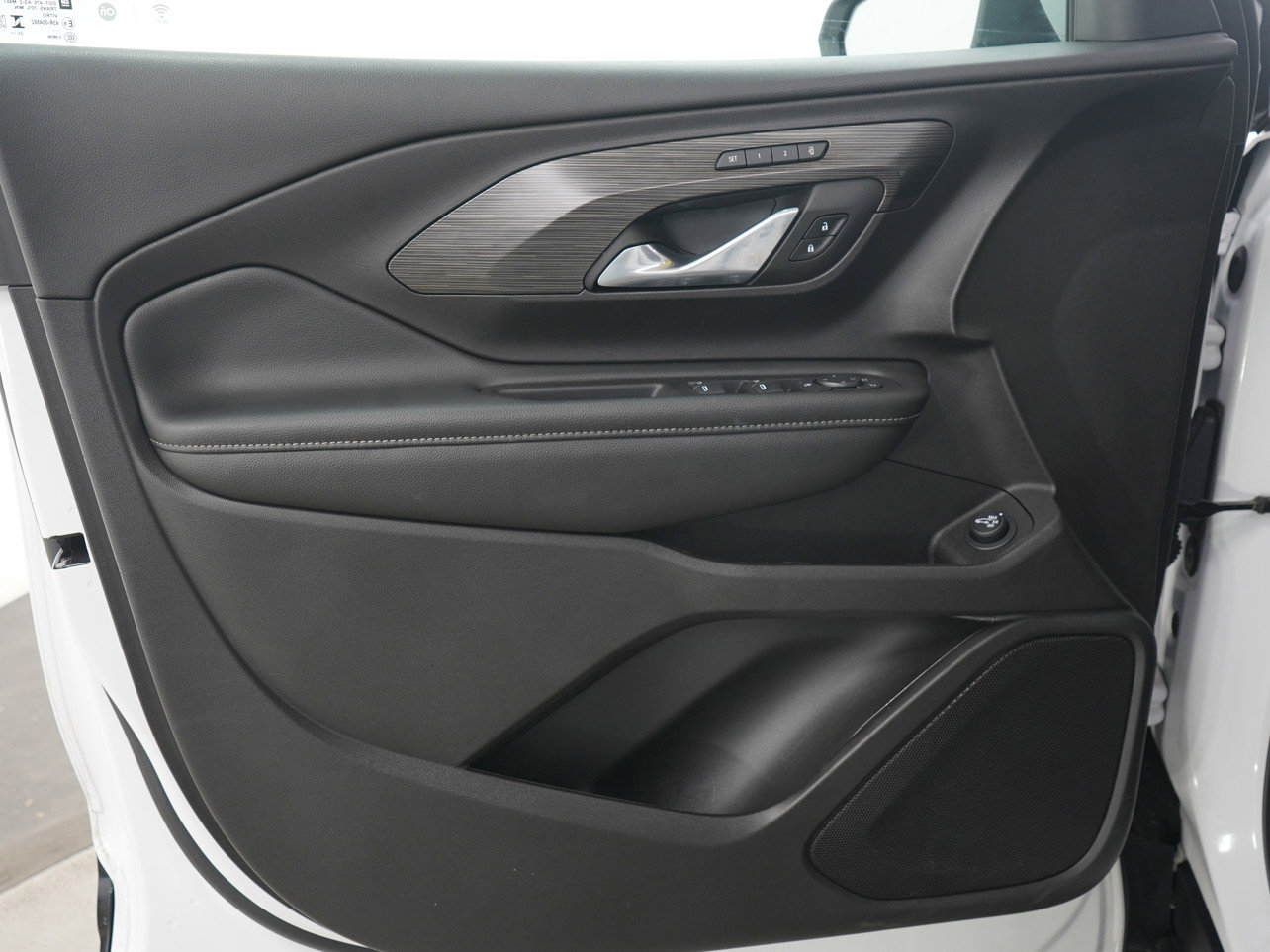 Used 2024 GMC Terrain SLT image 20