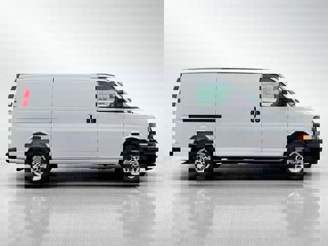 New 2025 GMC Savana 2500 w/ Driver Convenience Package image 4